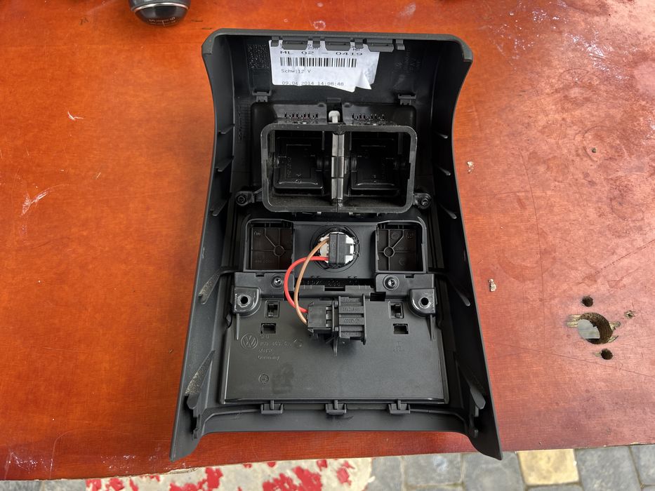 Підлокітник центральна консоль борода VW Passat B7 Європа дефлектор