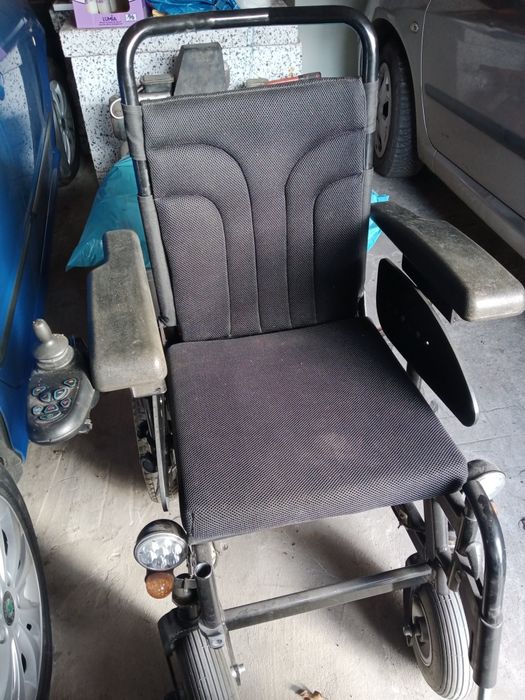 Wózek inwalidzki elektryczny