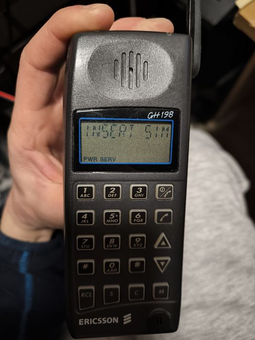 Вінтажний мобільний телефон Ericsson GH 198