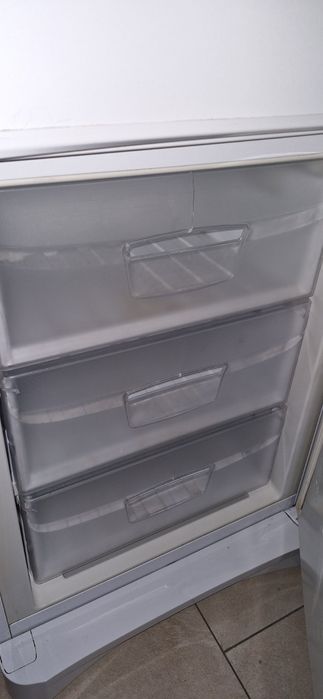 Холодильник INDESIT