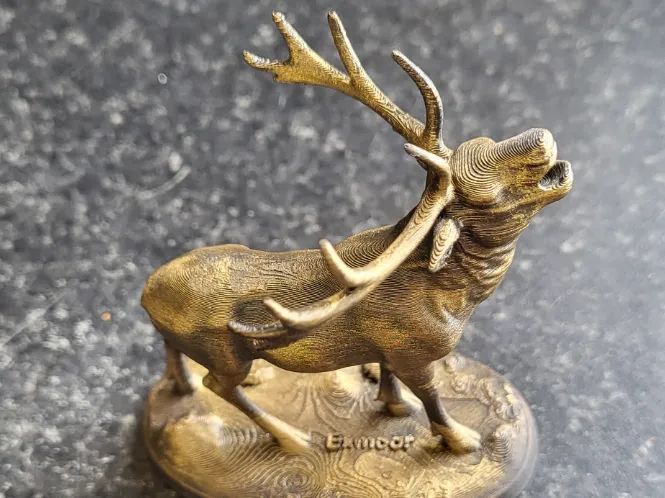 Cervo Exmoor Impressivo para Colecionadores