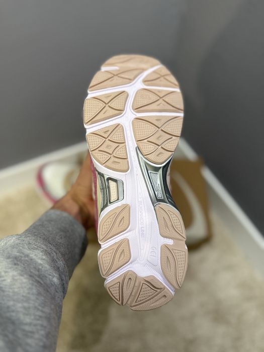 Tenis asics rosa novos