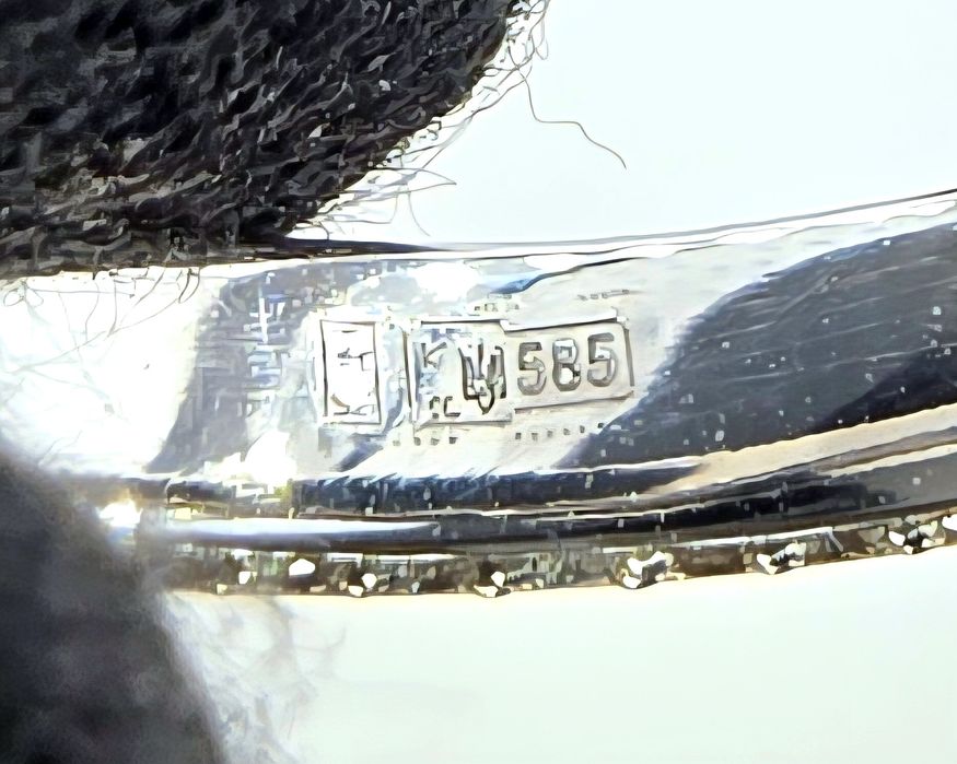 Кольцо с бриллиантовыми дорожками с 2 сторон