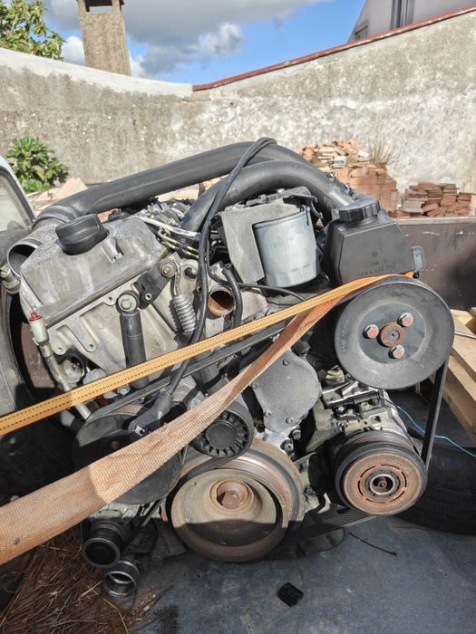 Motor Mercedes Benz completo 250 turbo diesel OM 605, w202, 850 euros
