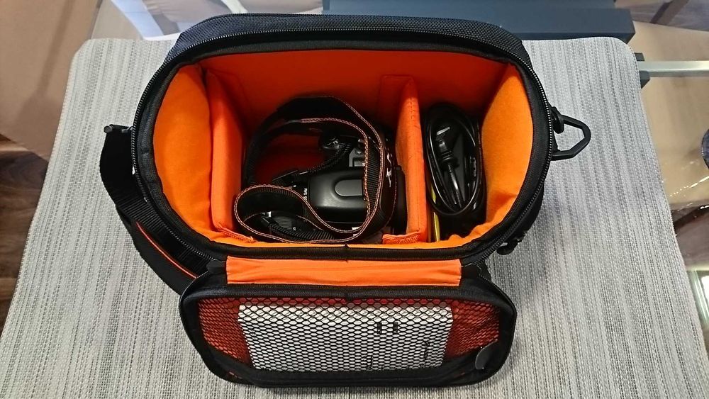 Sony @ 550 14,2 Mega Pixels