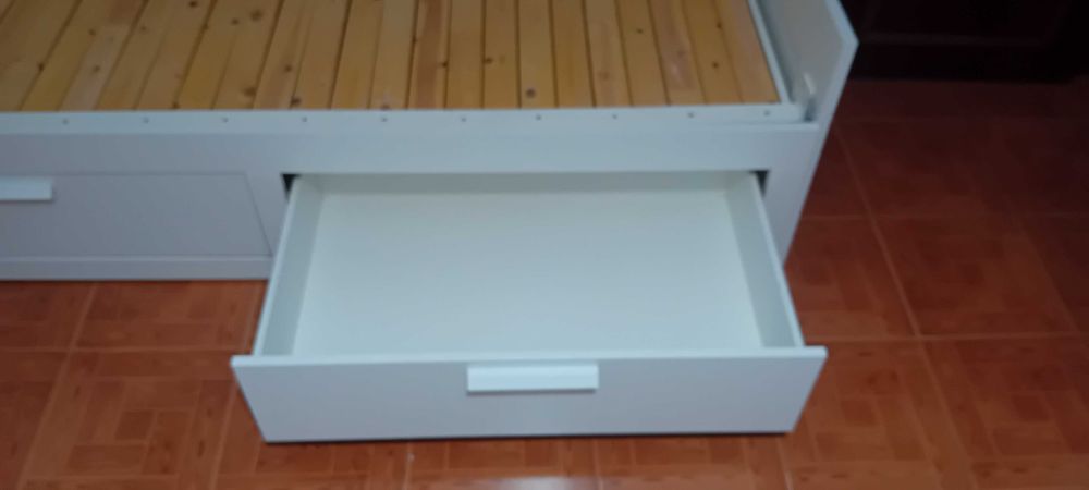Cama dupla brimnes IKEA