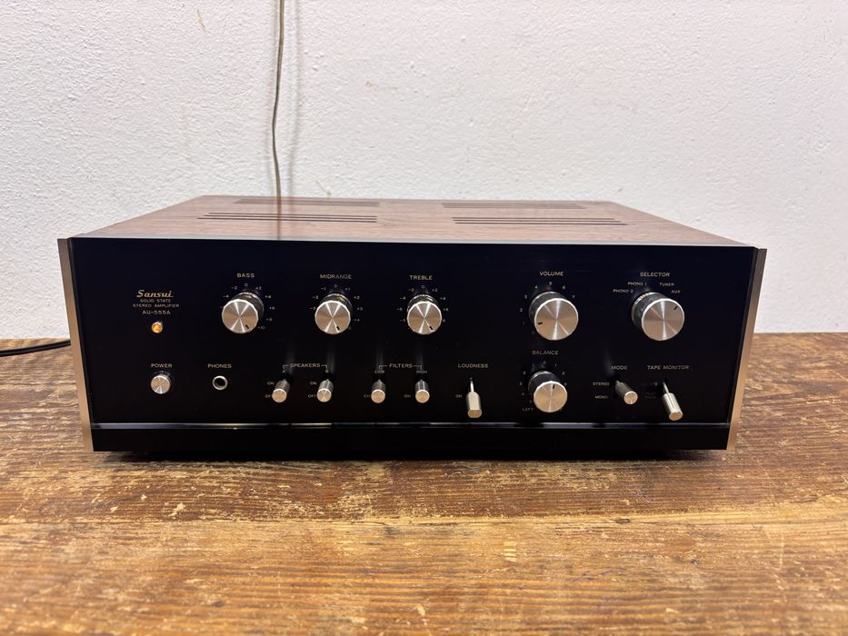 Wzmacniacz Sansui AU 555 A