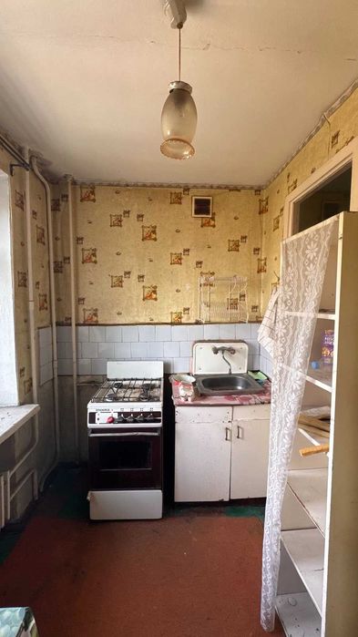 Продается 1 комн. квартира по ул. Лобановского в кирпичном доме