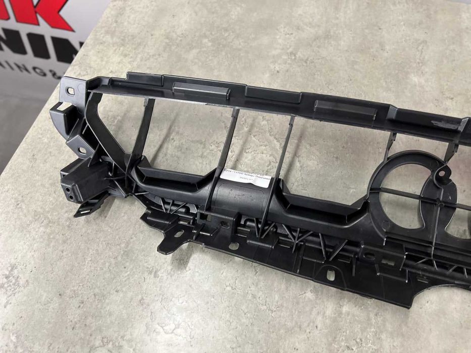 Замикаюча панель ( рест ) - AUDI A5 ( F5 ) 8W6807233D: 95