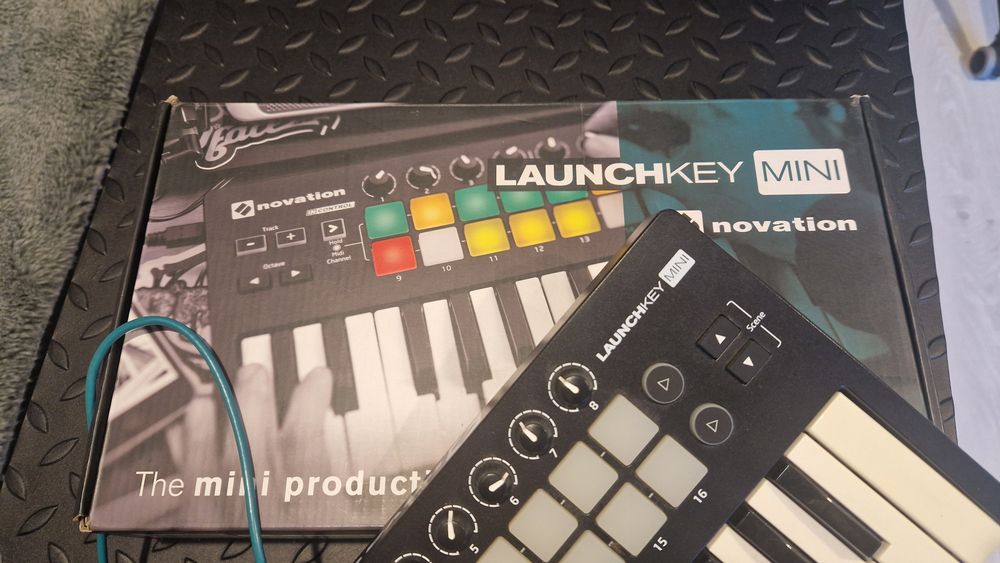 Kontroler LaunchKey Mini Novation MK2