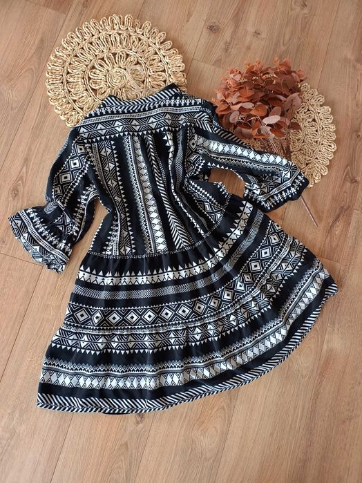 Amisu czarna bluzka zwiewna aztecka tunika 40L w azteckie wzory damska