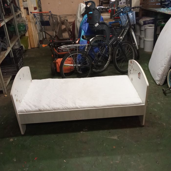 Łóżeczko dziecięce 140 z materacem