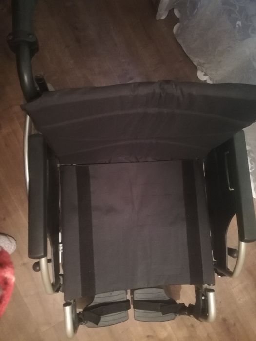 Візок для людей з обмеженими рухами.