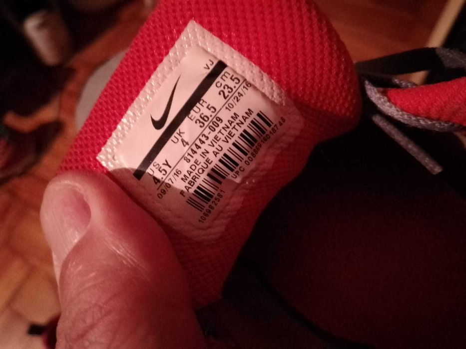 Sapatilhas Nike Cinzentas  Belas Nº 36,5 - 9E -Outras Nike-2E Desde 2E