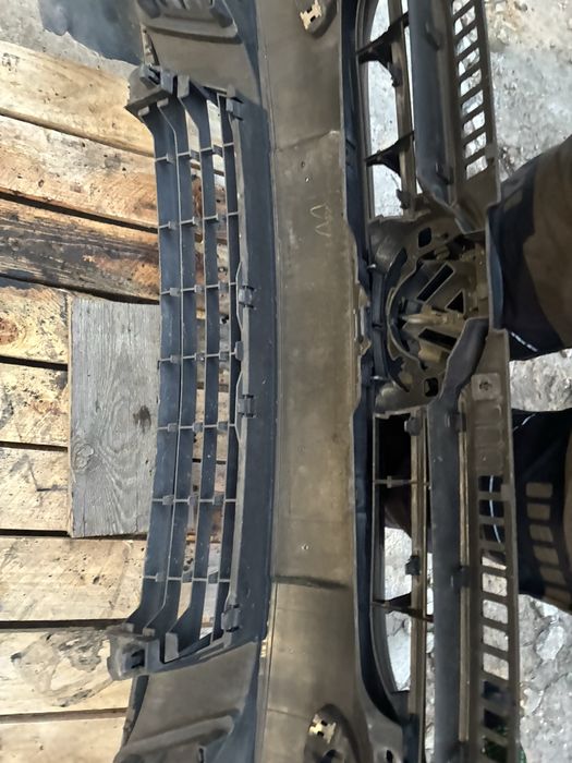 Zderzak przod VW Golf plus 06r kpl z grilem