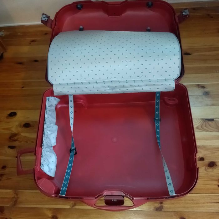 Валіза Samsonite з поліпропілену на 4-х колесах  Medium