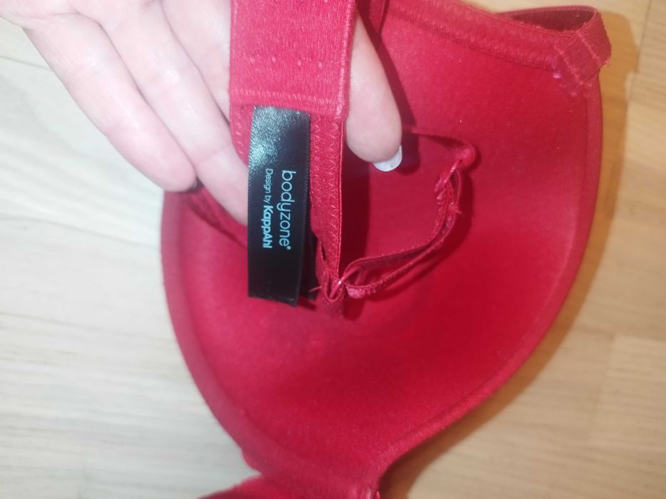 Biustonosz usztywniany KappAhl 85B