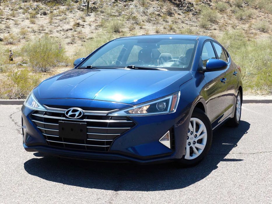 Hyundai Elantra SE      2019