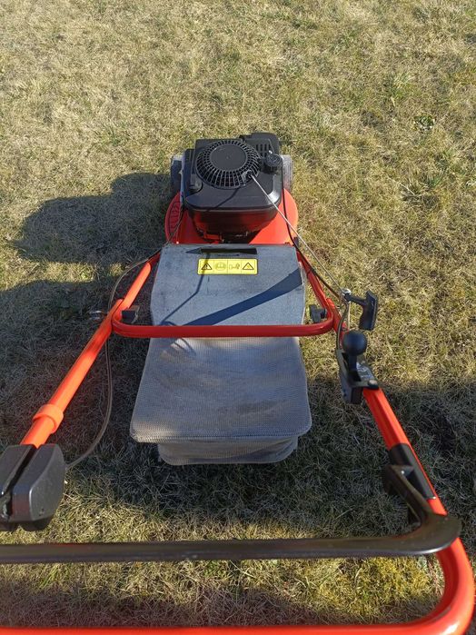 Sprzedam kosiarkę spalinową sabo