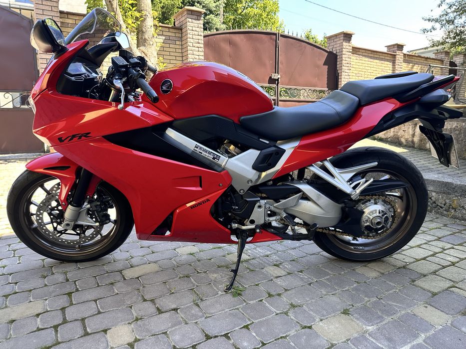 Honda VFR 800 обмін