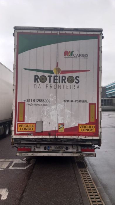 Empresa de transportes  internacionais de mercadoriass