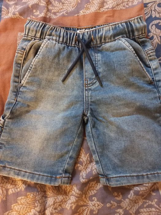 Шорти джинсові. Дуже комфортні.