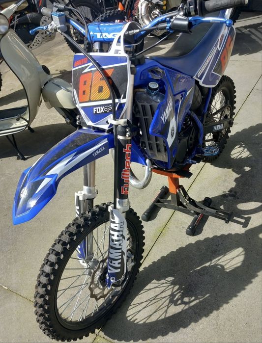 Yamaha YZ 85  ( kit athena)
