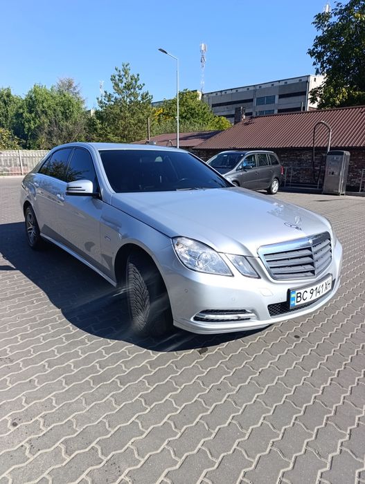 Продається надійне і економне авто