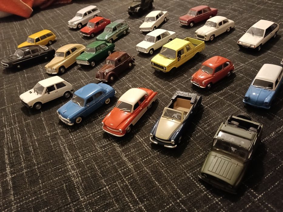 Modele, resoraki de agostini PRL. Niekompletne.