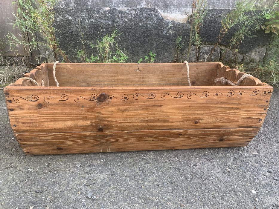 Стровинна дитяча колиска, підвісна кроватка