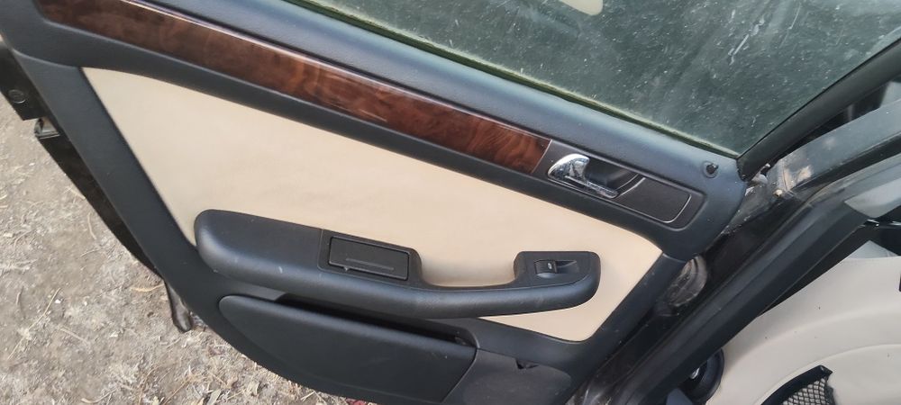 Audi A6 Avant  com avaria para venda