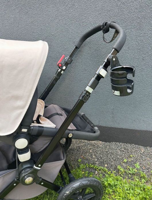 Bugaboo cameleon 3 
2w1 czyli gondola i spacerówka 
czarny stelaż
