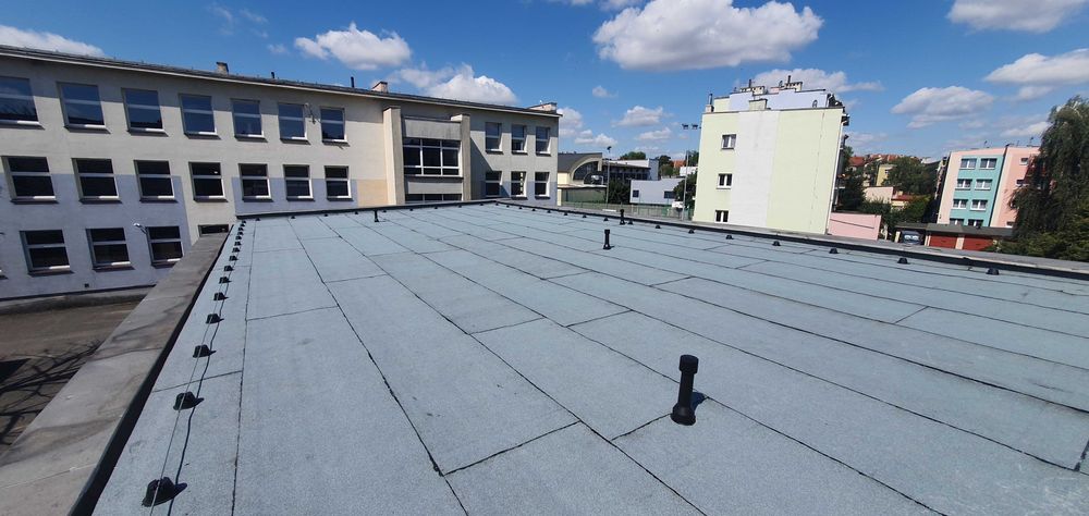 Pogotowie dekarskie, Dachy plaskie