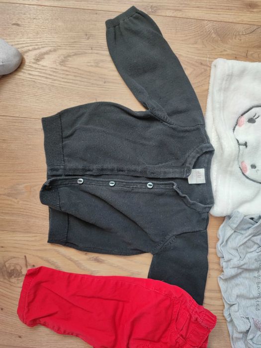 Paka 11 szt sweterki body spodnie bluzki