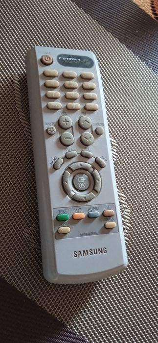 27.Pilot Samsung cyfrowy Polsat