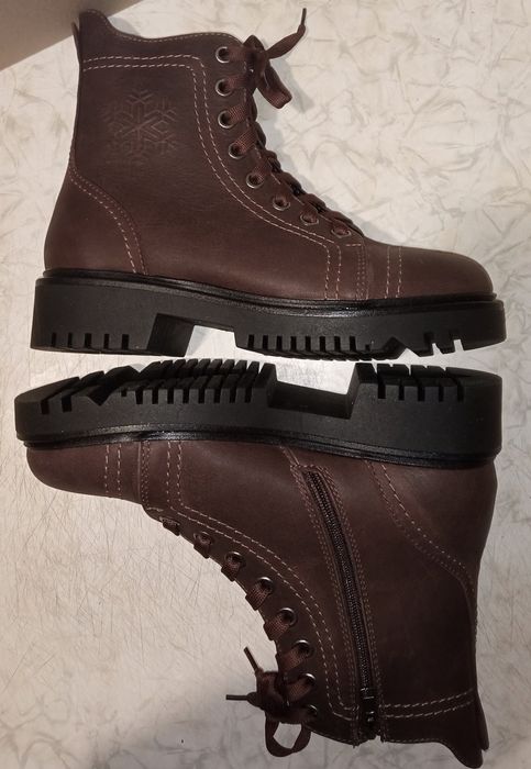 Ботинки женские кожаные зимние.