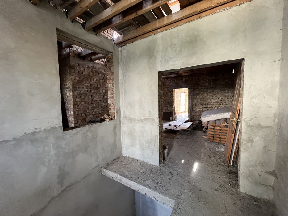 Продаж будівлі в центрі Яремче