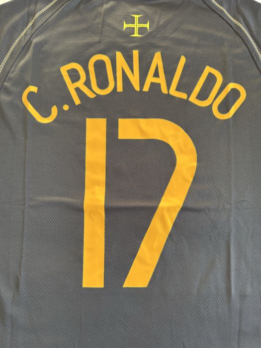 Camisola Portugal - C. Ronaldo 17 - época 2006