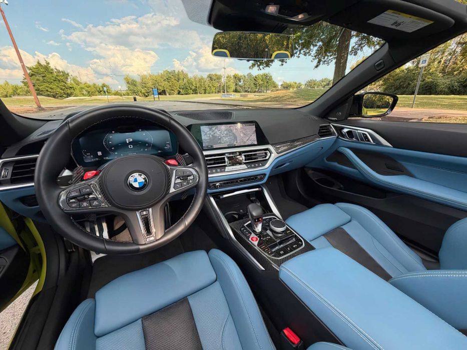 BMW M4 Competition      2022