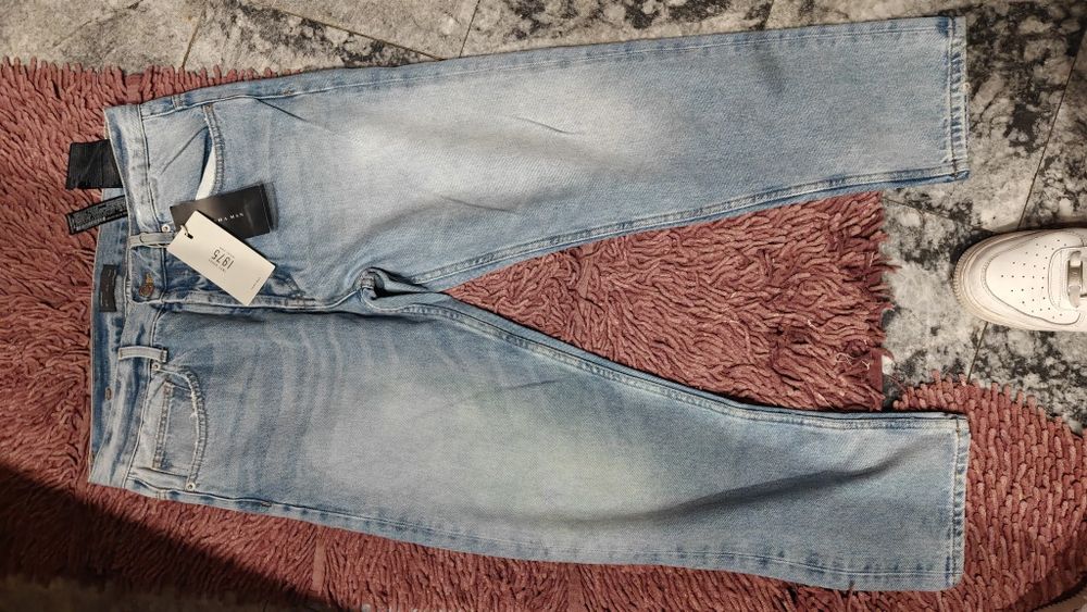 Jeans Zara Man 1975 azul claro tamanho 42