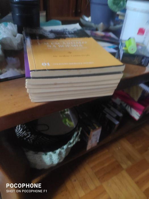 Sete livros de leitura de policias