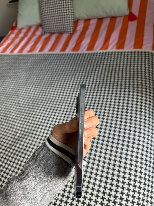 iPhone 13 Pro Max em excelente estado