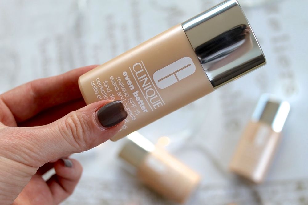 Base Anti-Manchas CLINIQUE Even Better FPS 15