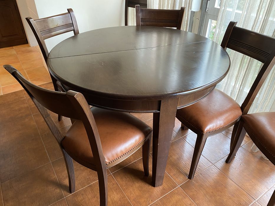 Mesa jantar com cadeiras