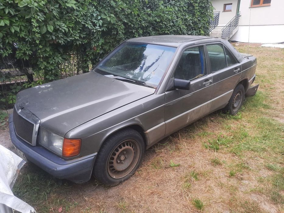 Mercedes-Benz Seria 190