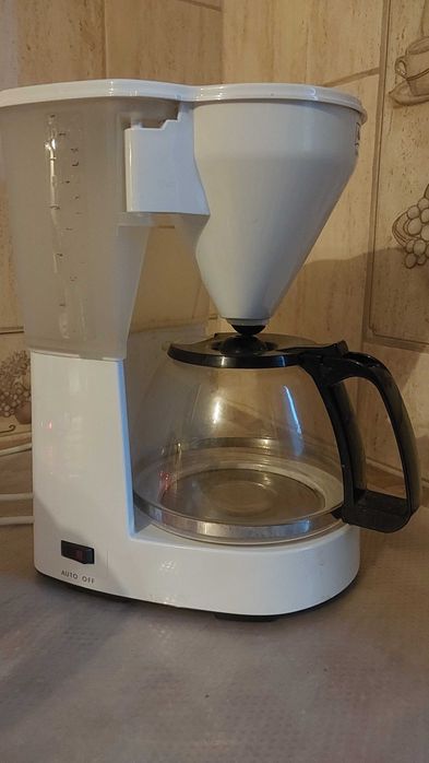 Zestaw kawowy Ekspres przelewowy + młynek Hario + wagi + spieniacz