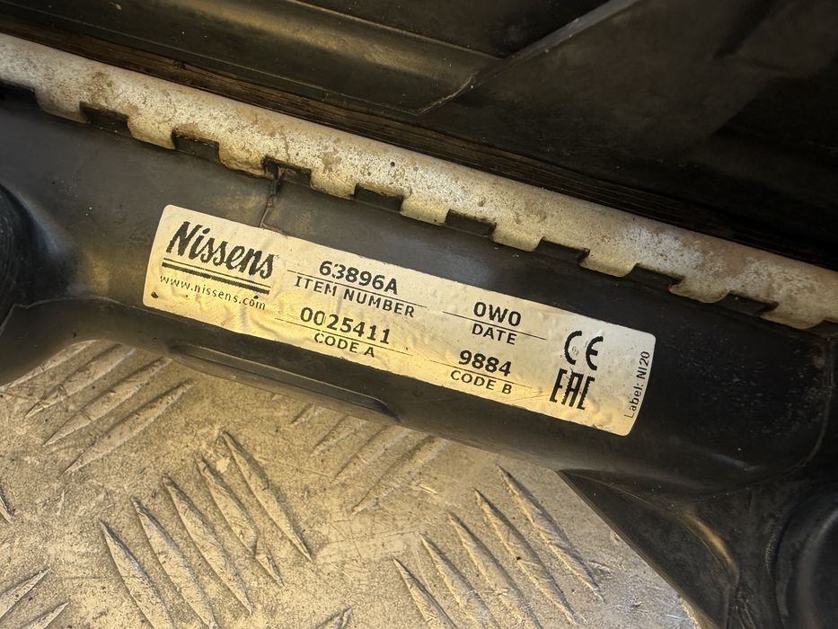 Радиатор кассета диффузор Renault Scenic RX4 2002 сценик рх4