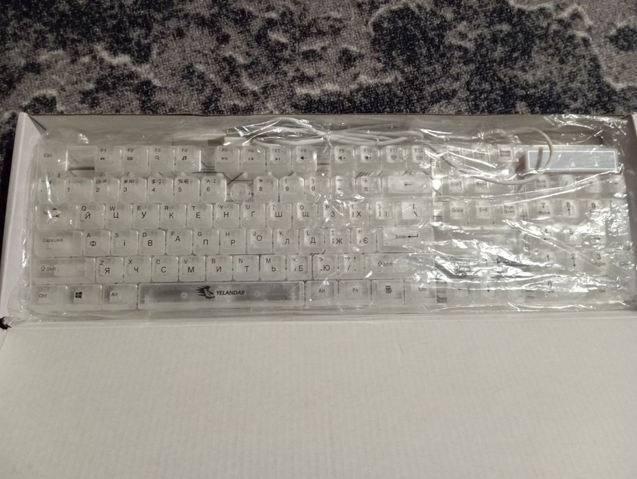 Продам клавіатуру