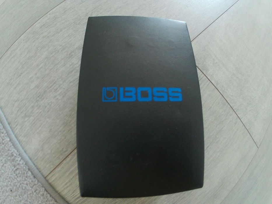 Boss NS-2 Noise Suppressor — Caixa e Manuais Originais