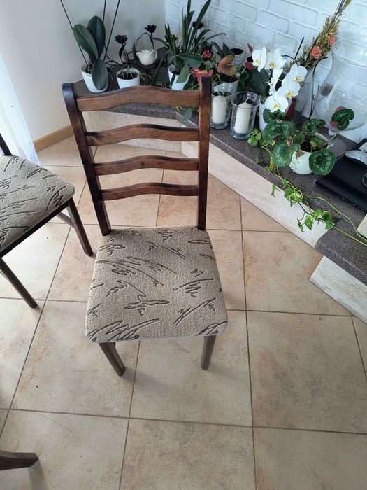 Stół kuchenny i krzesla